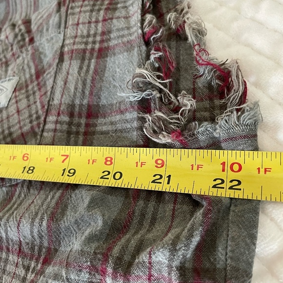 Men's Sleeveless Plaid Button Down Shirt - Gray - Picture 8 of 9